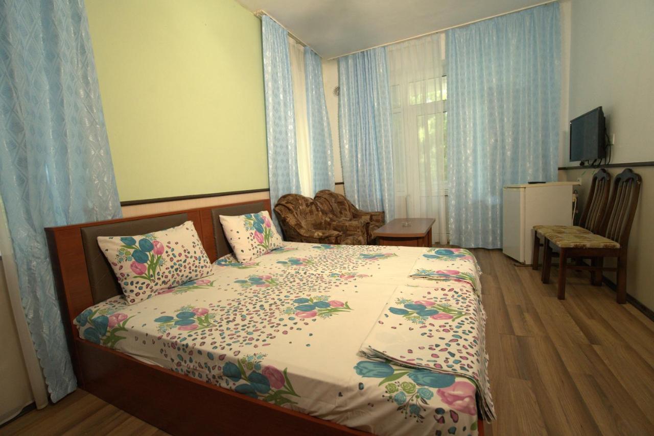 Atlant Hotel นาบรัน ภายนอก รูปภาพ